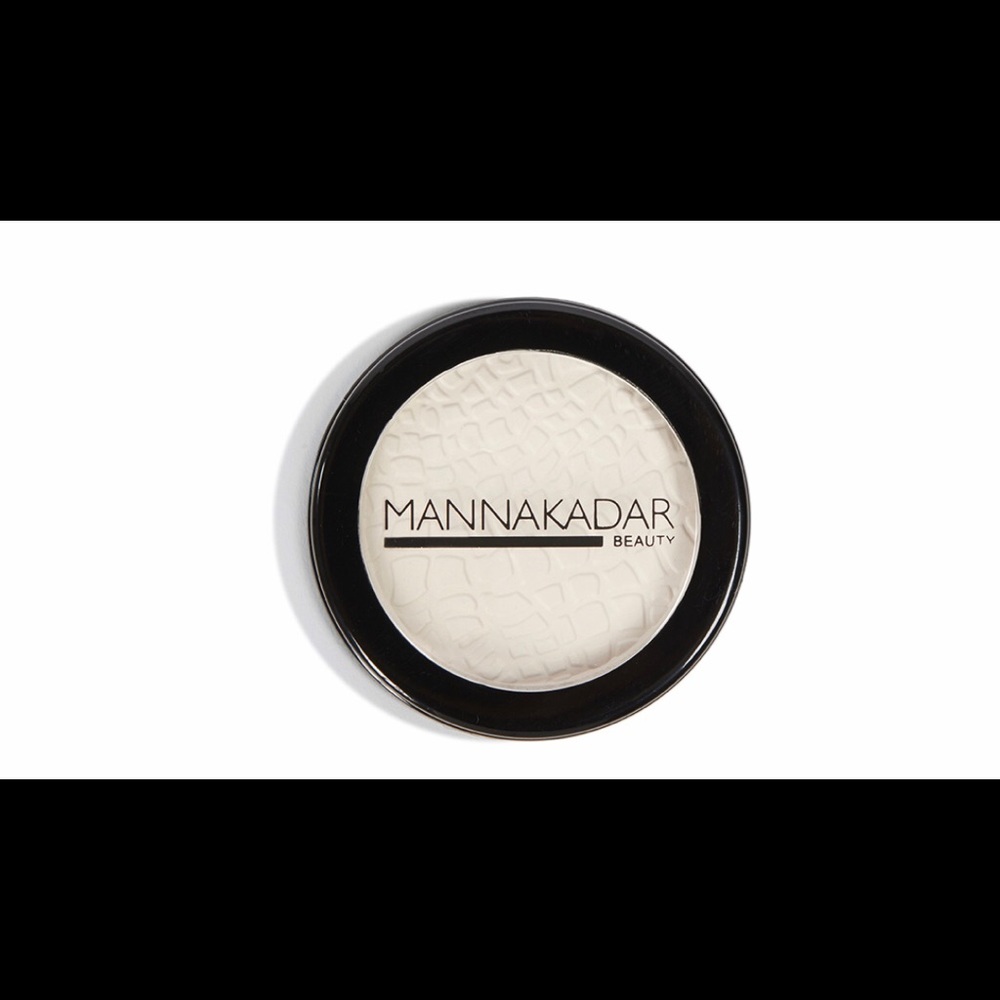 4/$20⭐️MANNA KADAR COSMETICS HD Perfecting Powder
